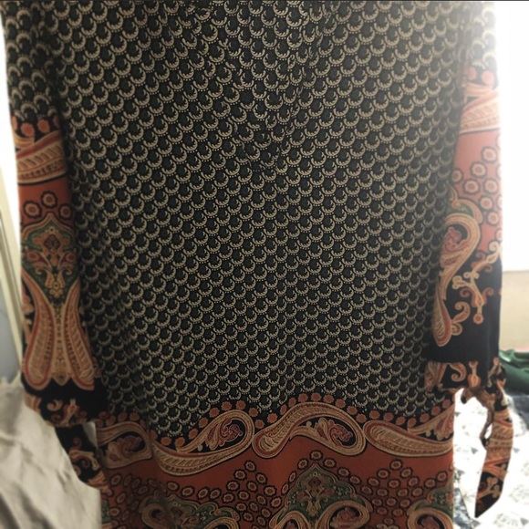 Us- medium - Picture 2 of 4